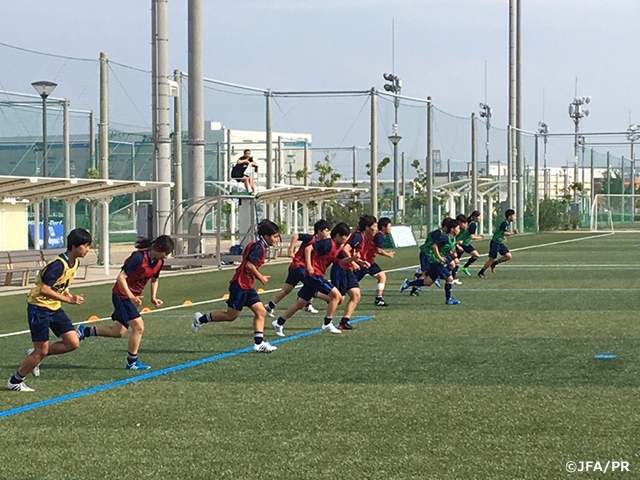 U-17日本女子代表 大阪府で活動を開始【第13回日中韓女子(U-18)サッカー大会】
