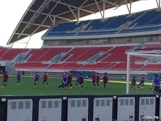 U-16日本女子代表 試合会場で最終調整、オフィシャルトレーニングを行う　CFA INTERNATIONAL WOMEN'S YOUTH FOOTBALL TOURNAMENT 2017 Weifang