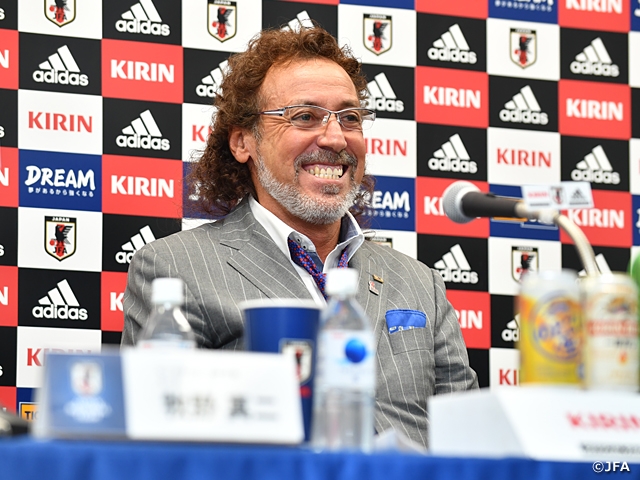 ビーチサッカー日本代表、ラモス瑠偉監督と牧野真二コーチの就任会見を実施