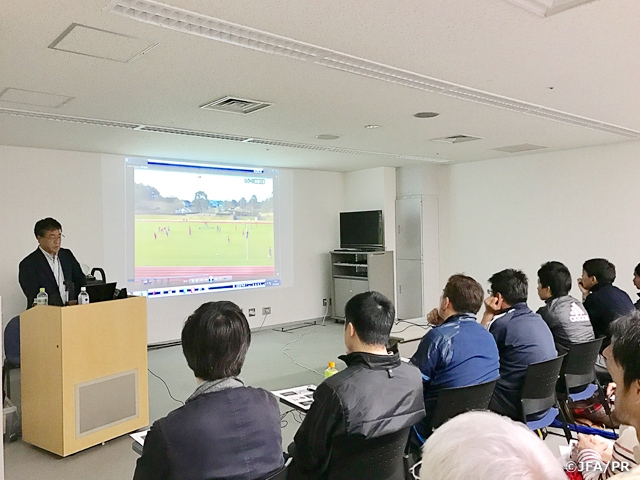 JFA公認指導者研修 2018［高円宮杯 JFA U-18サッカープレミアリーグ 2018 WEST］リフレッシュ研修会募集要項