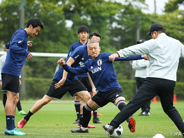 SAMURAI BLUE、井手口選手ら4選手が合流