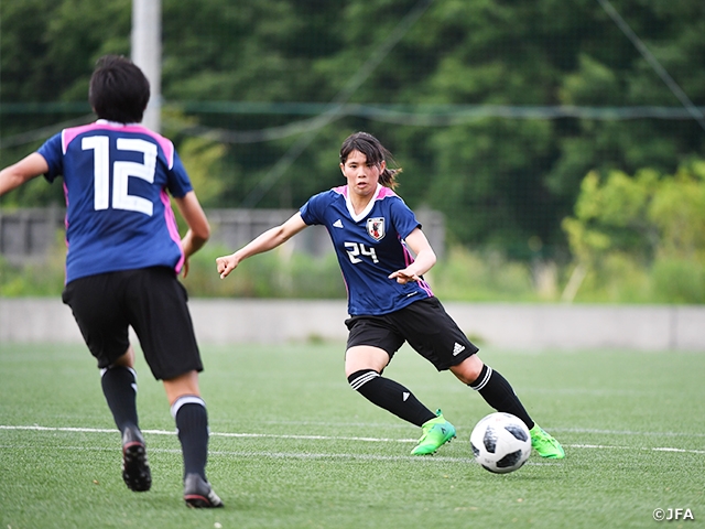 U-17日本女子代表候補　男子のチームとトレーニングマッチを行う