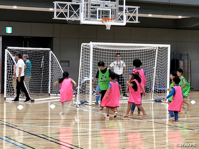ウォーキングサッカーで地域を盛り上げる！文京区スポーツセンターリニューアルイベント・サッカー通り夏まつり