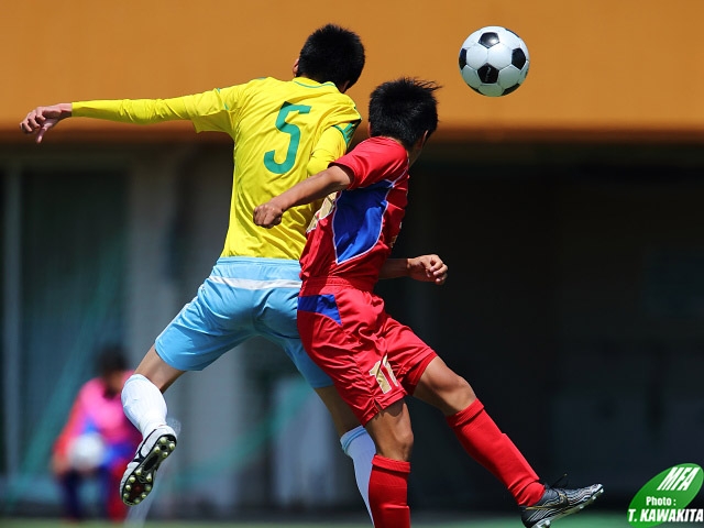 11/3(土) 高校サッカー三重県大会準決勝がインターネット生中継されます