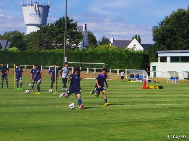 U-20日本女子代表、大会開催地のフランスに到着～FIFA U-20女子ワールドカップフランス2018～