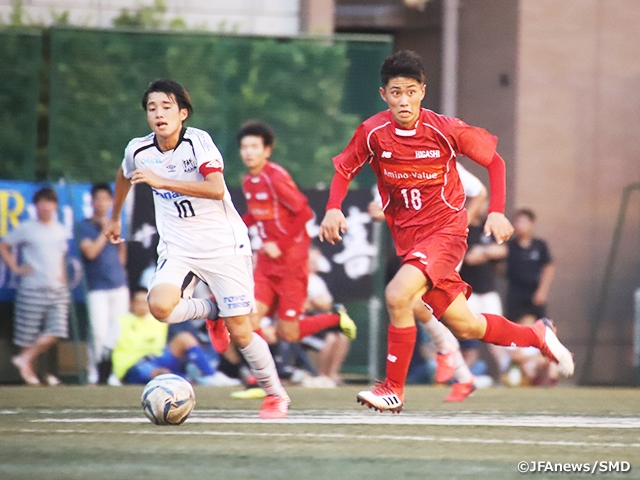 Higashi Fukuoka prevails in an intense battle where two teams scored a total of 9 goals at the 12th Sec. of Prince Takamado Trophy JFA U-18 Football Premier League WEST