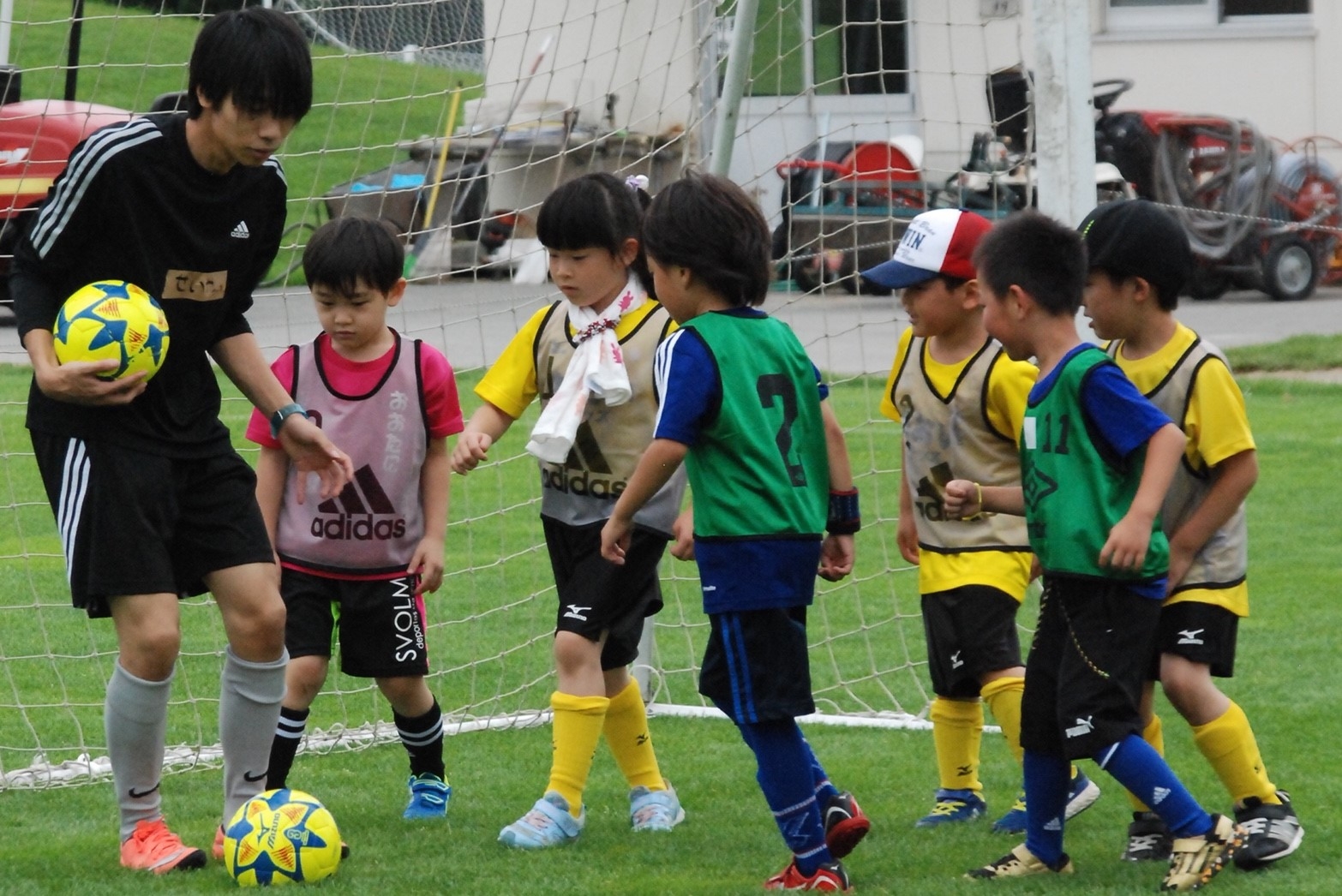 JFAキッズ（U-6/8）サッカーフェスティバル 北海道帯広市の帯広の森球技場に230人が参加！