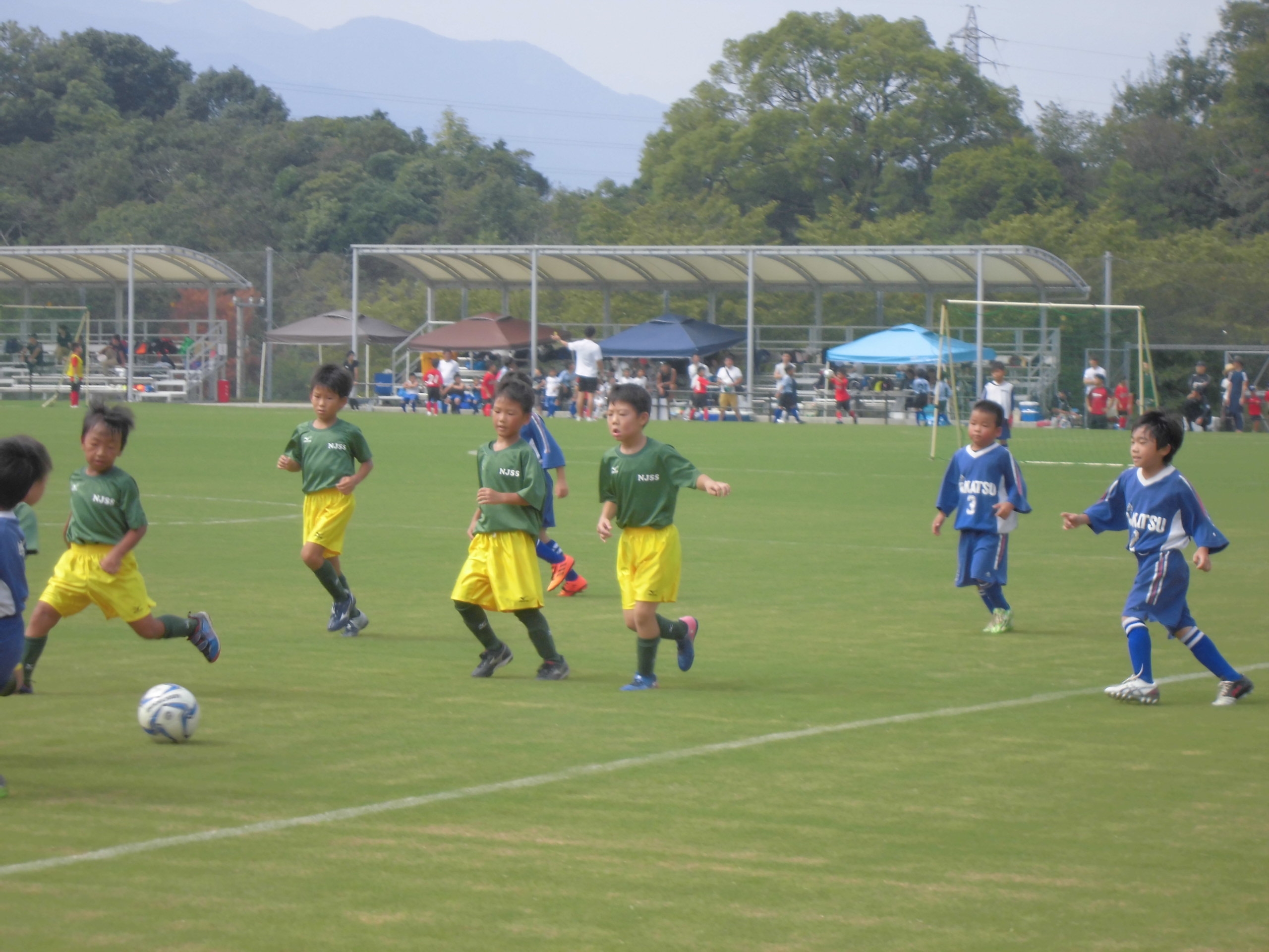 JFAキッズ（U-10）サッカーフェスティバル 愛媛県新居浜市の新居浜市営サッカー場に486人が参加！