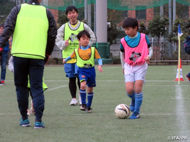 文京区ユニバーサルスポーツDAYSでウォーキングサッカー体験会を開催