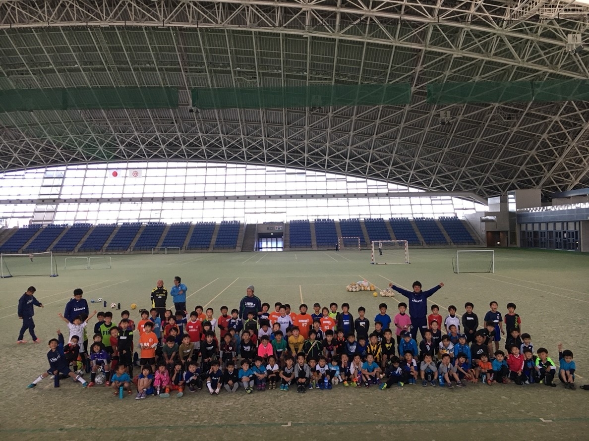 JFAキッズサッカーフェスティバル 三重県四日市の四日市ドームに104人が参加！