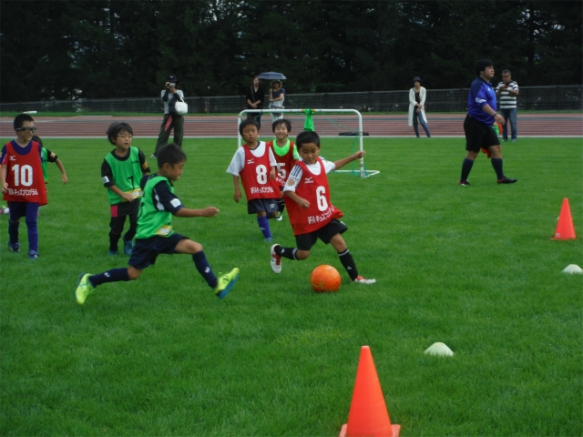 JFAキッズ（U-6/8/10）サッカーフェスティバル 岩手県久慈市の久慈市民体育館に57人が参加！