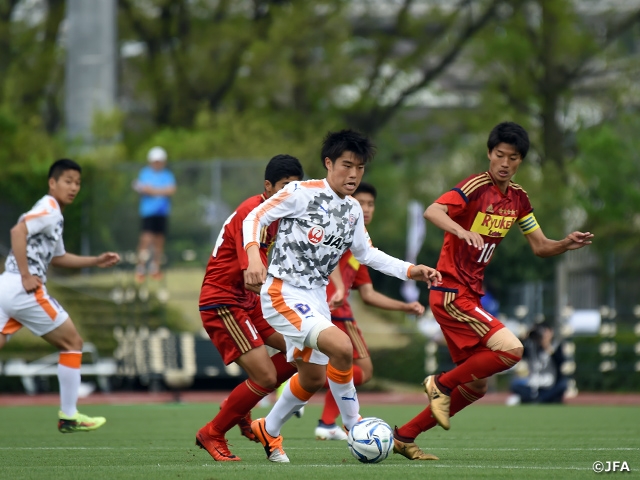 混戦のWESTを制するのは…首位・広島と2位・京都が直接対決！　高円宮杯 JFA U-18サッカープレミアリーグ 2018第18節