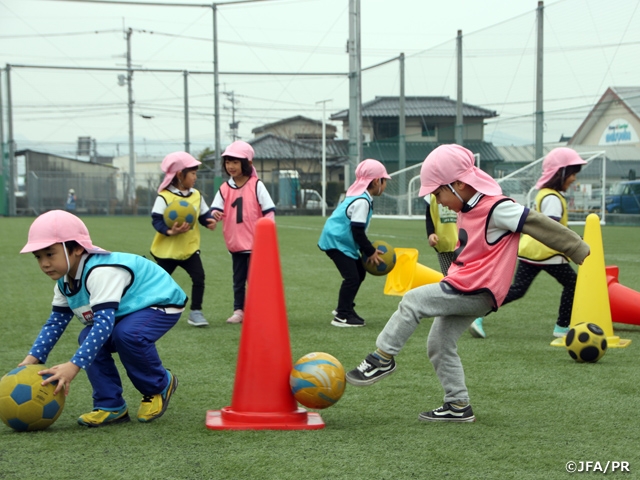 JFAアカデミー熊本宇城 地域の子供たちをアカデミーに招待しキッズ普及活動を開催