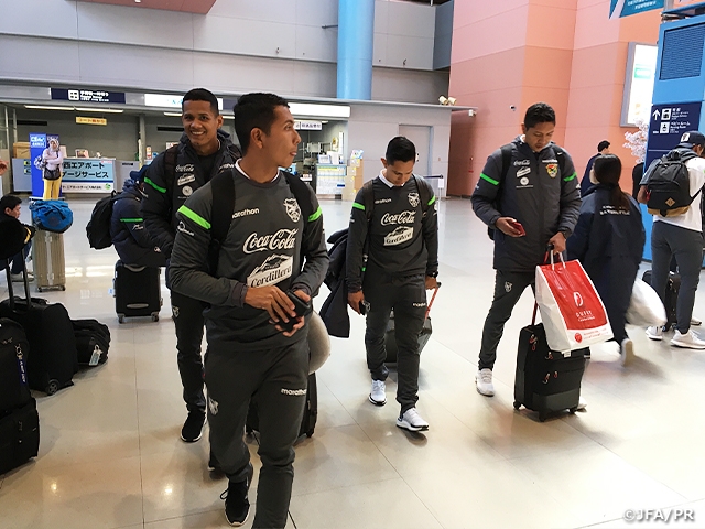 Bolivia National Team arrives to Japan - KIRIN CHALLENGE CUP 2019 (3/26 @Hyogo vs Bolivia National Team)