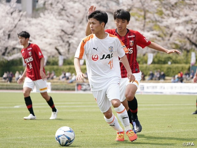 Top scoring team of the EAST, Shimizu to face Kashima, while Cerezo Osaka and Avispa Fukuoka clashes in the WEST at the 5th Sec. of Prince Takamado Trophy JFA U-18 Football Premier League