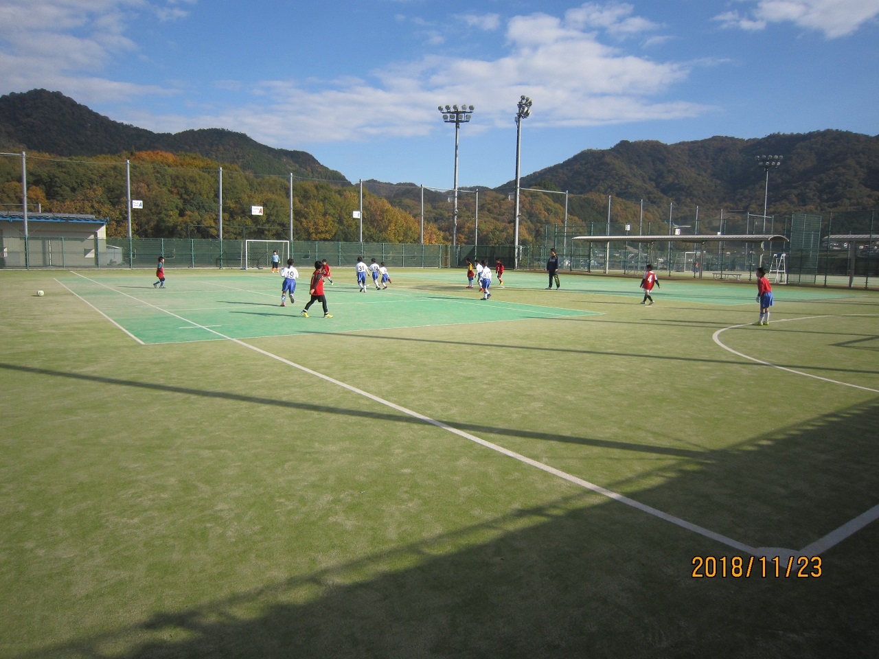 JFAキッズ（U-8/10）サッカーフェスティバル 岡山県小田郡矢掛町の矢掛町総合運動公園に320人が参加！