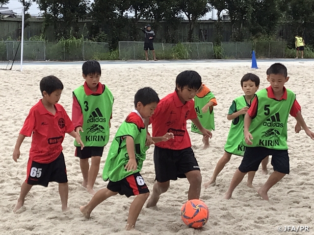 埼玉県越谷市にてJFAビーチサッカー巡回クリニックを開催