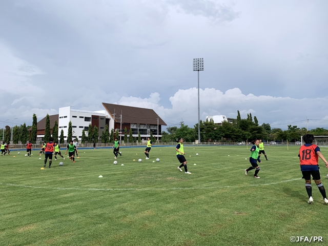 U-16 Japan Women's National Team holds final training session ahead of third group stage match against Thailand at the AFC U-16 Women's Championship Thailand 2019