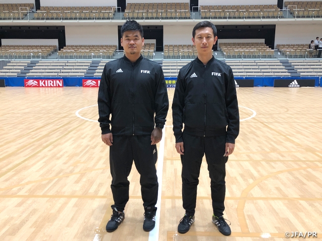 担当審判員が試合会場でトレーニング ～フットサル国際親善試合　日本代表 対 タイ代表～