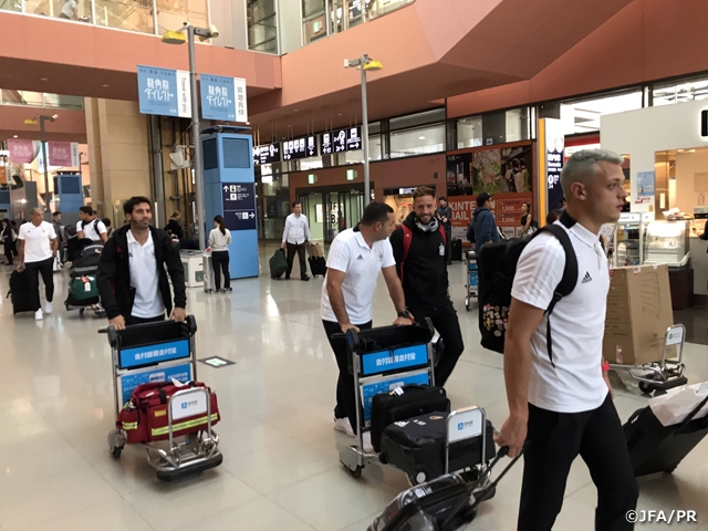 Spain Beach Soccer National Team arrives to Japan ahead of the Beach Soccer International Friendly Tournament (9/27-29＠Okura Beach Park, Hyogo)