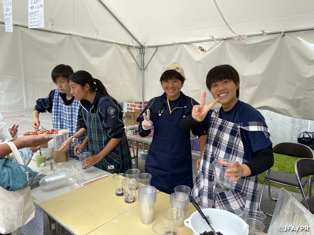 JFAアカデミー福島女子、福島県立ふたば未来学園高校の大文化祭「双来祭」に参加