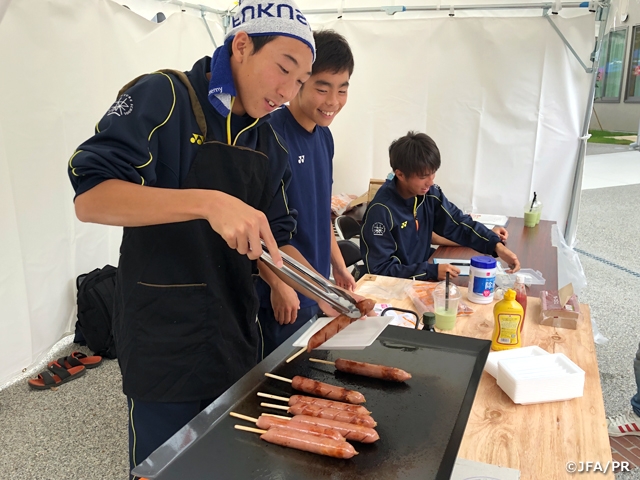 JFAアカデミー福島ユース、ふたば未来学園高校・学園祭「双来祭」に参加