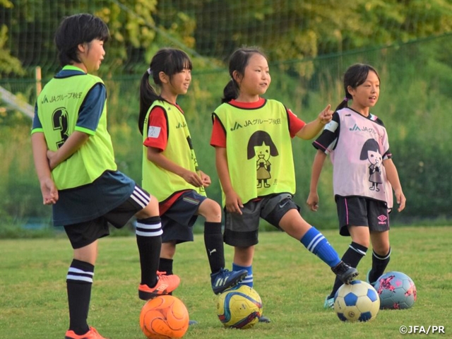 JFAなでしこひろば in 秋田中央スポーツセンターを開催