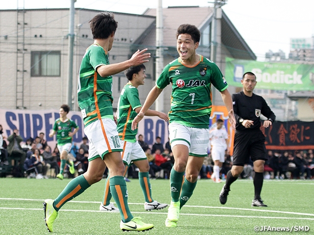 Aomori Yamada gets within a point to claim league title at the 16th Sec. of the Prince Takamado Trophy JFA U-18 Football Premier League EAST