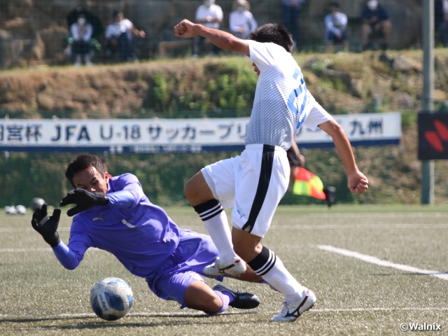 Undefeated Ozu claims league lead with win over Kamimura Gakuen at the Prince Takamado Trophy JFA U-18 Football Super Prince League 2020 Kyushu