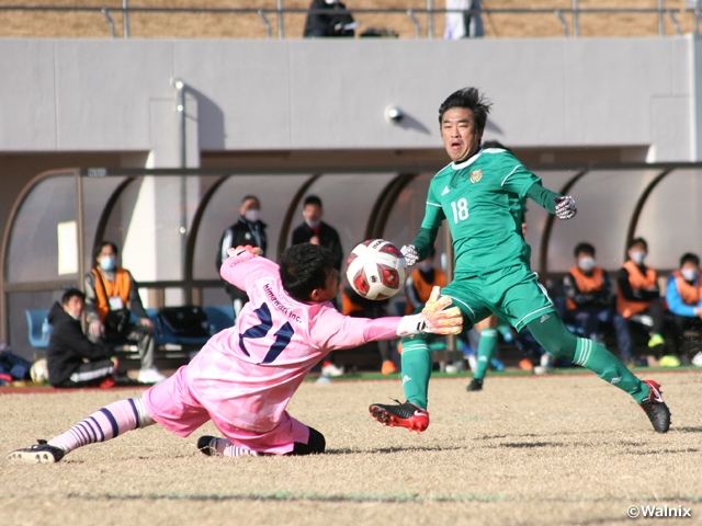 大会初日は波乱含みの展開に　JFA 第19回全日本O-50サッカー大会