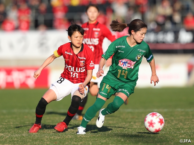 優勝カップの行方は浦和の初優勝か、日テレの4連覇か　皇后杯 JFA 第42回全日本女子サッカー選手権大会