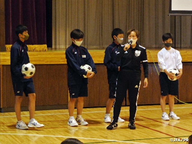 レガシープログラム～夢授業～　栃木県サッカー協会の取り組み（宇都宮市立上河内中学校）