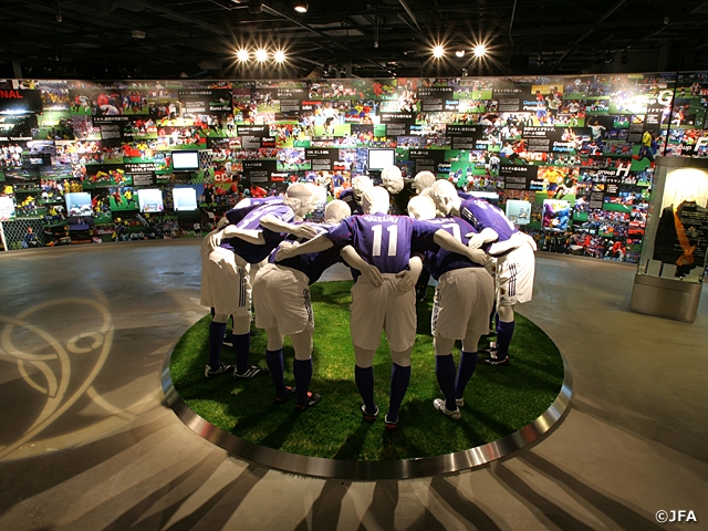 日本サッカーミュージアム　68万人目の入館者を迎える
