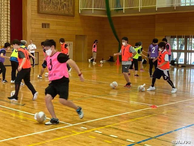 小学校体育サポート研修会を各務原市立蘇原第一小学校（岐阜県）で開催