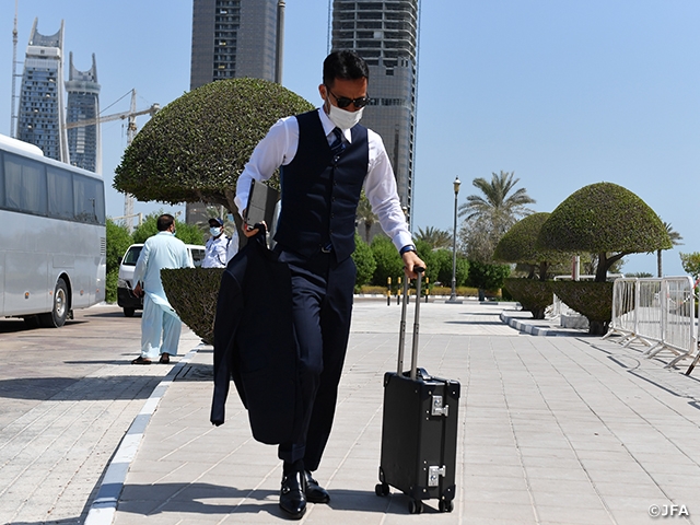 SAMURAI BLUE arrive in Doha, Qatar