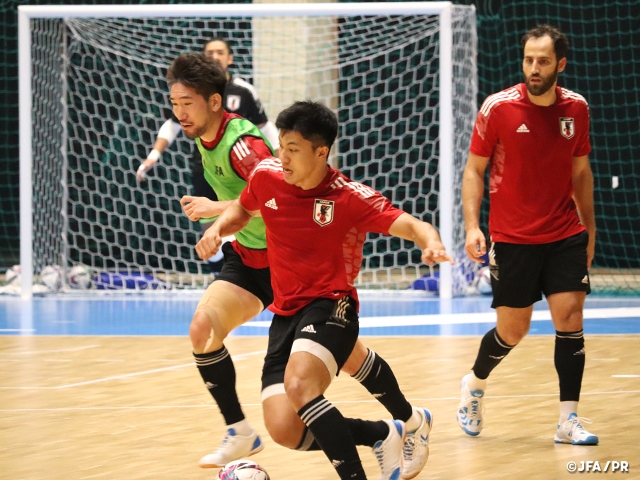 Japan Futsal National Team hold training behind closed doors ahead of match against Spain
