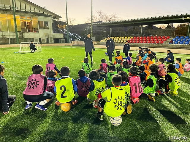 JFAアカデミー福島男子（WEST）U-18、サッカー教室を開催