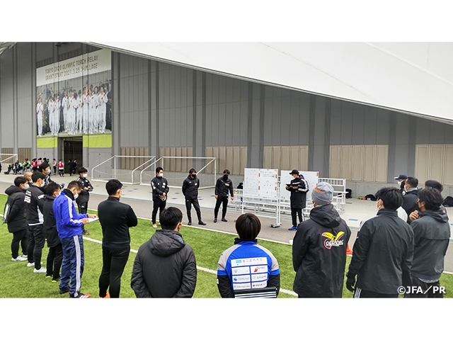 Goalkeeper Level 3 Coach Training Course Module1 / Goalkeeper A Coach Training Course Module2 Held