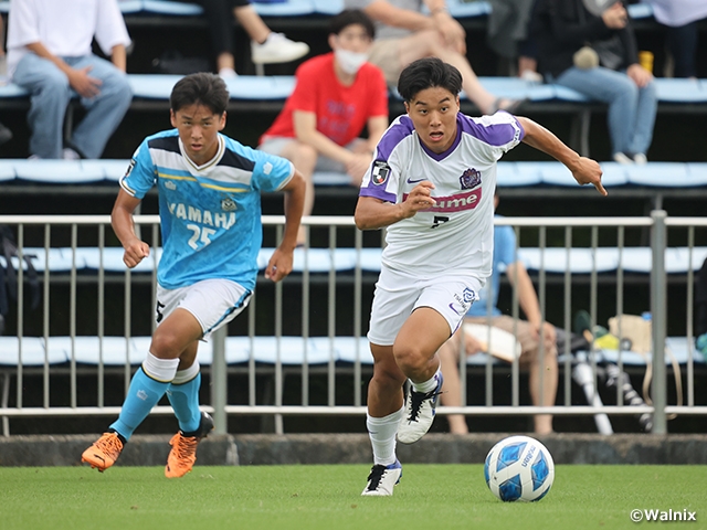 The title race and survival race both intensify at the Prince Takamado Trophy JFA U-18 Football Premier League 2022