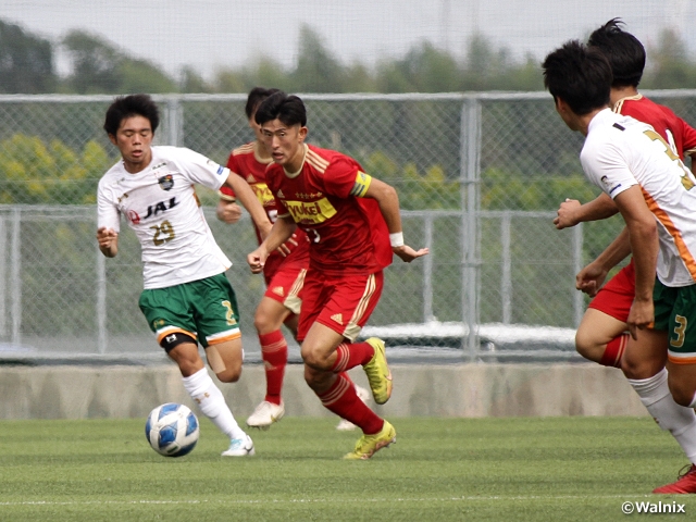 Ryutsu Keizai Kashiwa and Aomori Yamada settle for a point after intense match - Prince Takamado Trophy JFA U-18 Football Premier League 2022