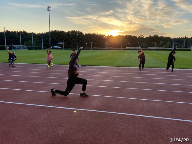 フィジカルフィットネスリフレッシュ研修会実施レポート ～U-15、U-18年代の選手のための筋力トレーニング～