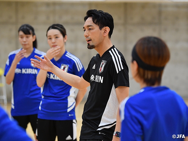 須賀雄大監督　フットサル日本女子代表監督に専任