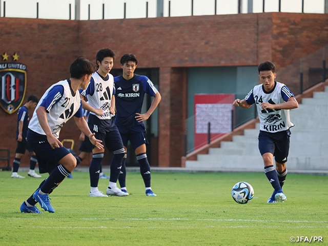 U-17日本代表　ワールドカップ開催国インドネシア・バリでの事前キャンプを開始