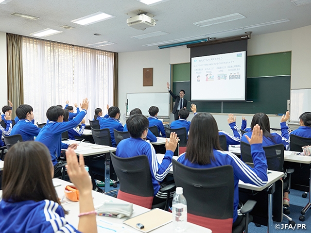 〈JFA×クレディセゾン　出張SAISON TEACHER〉を開催！