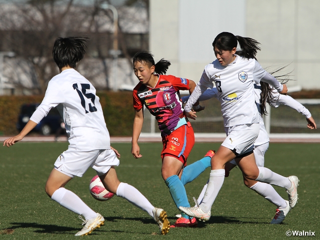 初優勝を目指す神戸と連覇を狙うac福島が決勝進出　高円宮妃杯 JFA 第28回全日本U-15女子サッカー選手権大会準決勝