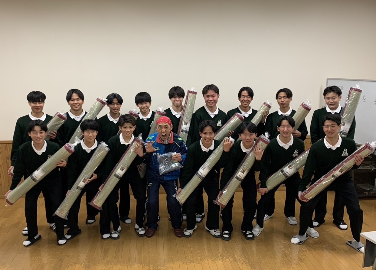 JFAアカデミー熊本宇城　13期生 寝茣蓙贈呈式を実施