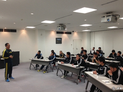 Jリーグ担当審判員が開幕前合同トレーニングキャンプを行う - JFA｜公益財団法人日本サッカー協会