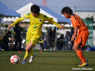 第17回全日本女子ユースサッカー選手権大会　大会が開幕し、1回戦8試合を行う