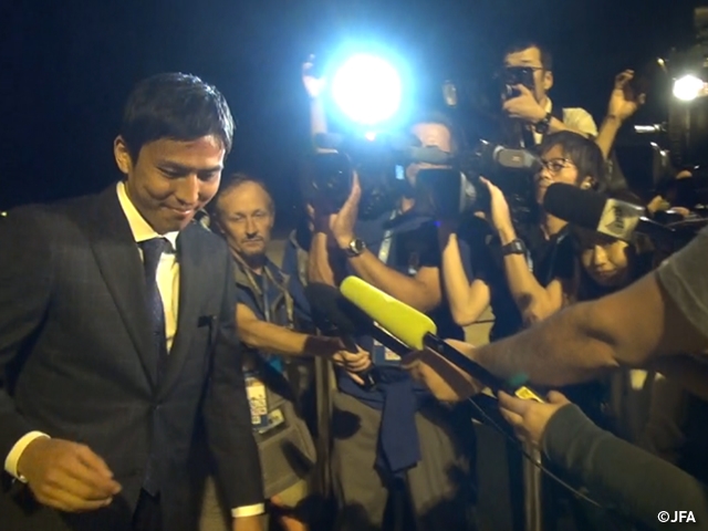 Japan National Team arrive at base in Brazil