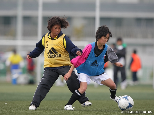 中学校女子サッカー部フェスティバル　参加チーム募集！ 「全日本中学校女子サッカー選手権（仮）」創設を目指し、今年は大会として開催